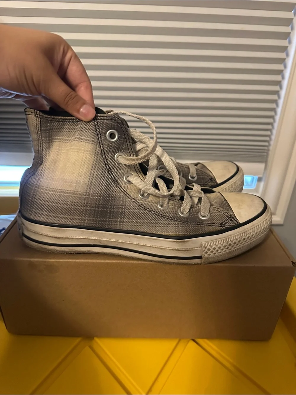 Converse High Top Sneakers Gray White